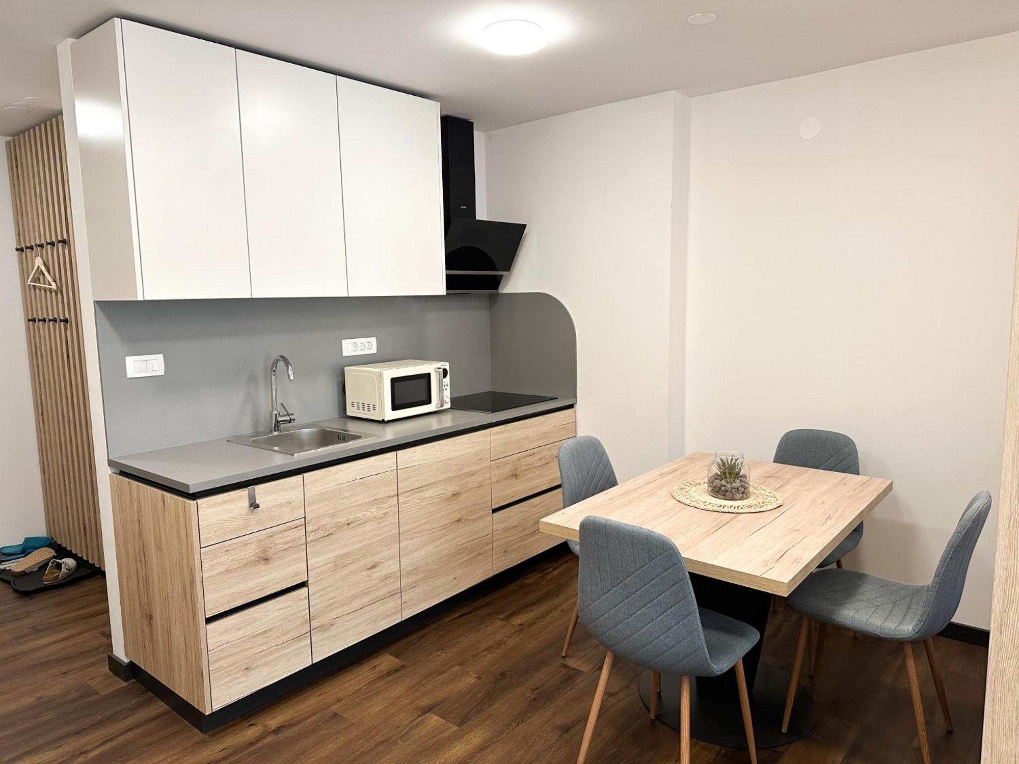 Apartma Prisojnik ครานสกา โกรา ภายนอก รูปภาพ
